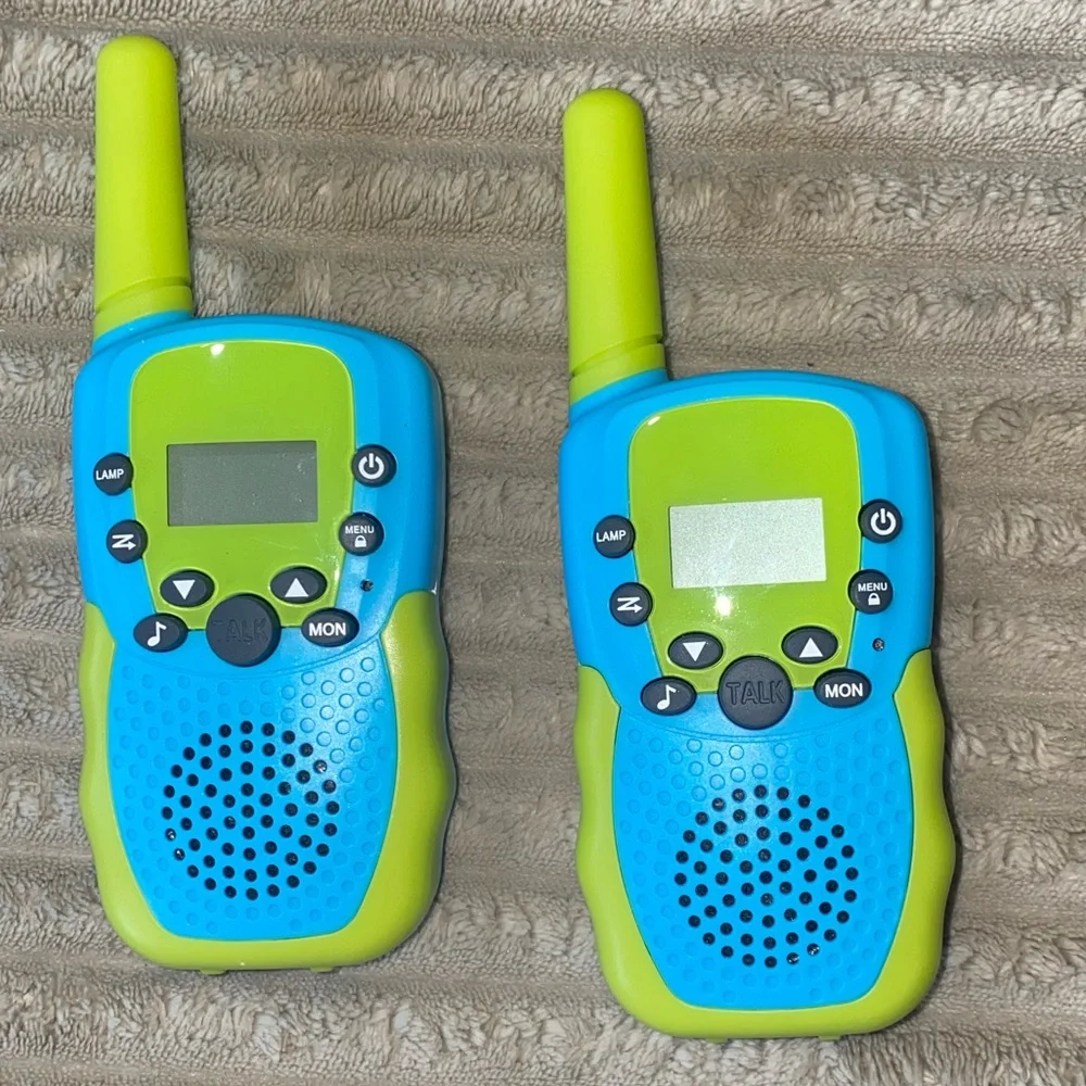🎙️ Kids’ Walkie Talkies – Model T-388 🔋💬